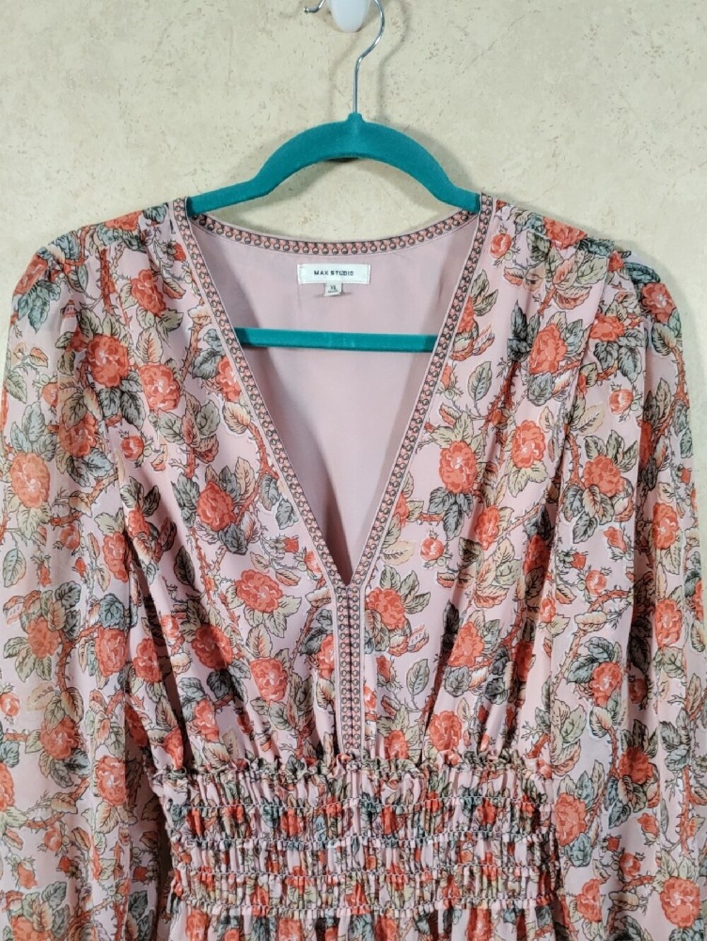 H192 Max Studio Peach & Rust Floral V-Neck Smocked Dress XL - Picture 2 of 13